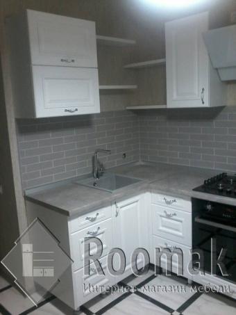 Кухня белая Аморе Классик (МДФ крашенный)